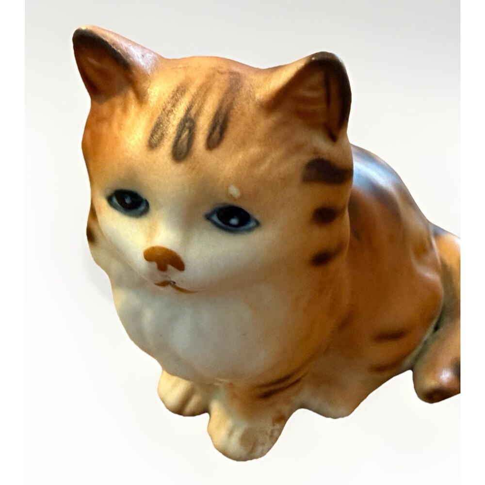 NAPCO Ware Vintage Orange Black Striped Cat Kitten Porcelain Figurine 3”